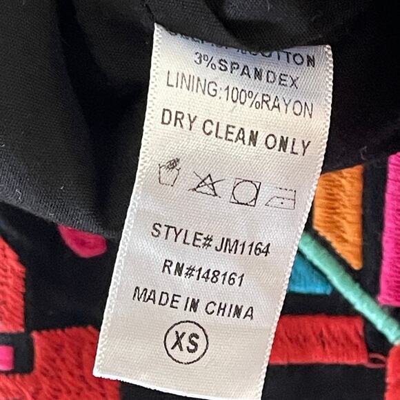 J. MARIE EMBROIDERED ABSTRACT MINI SKIRT SIZE XS FESTIVAL BOHO - Picture 6 of 6